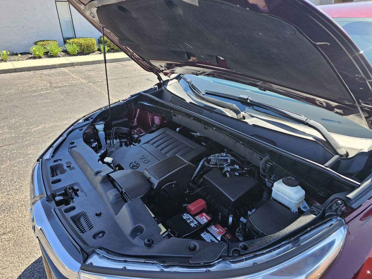 Used 2014 Toyota Highlander Plus FWD image 14