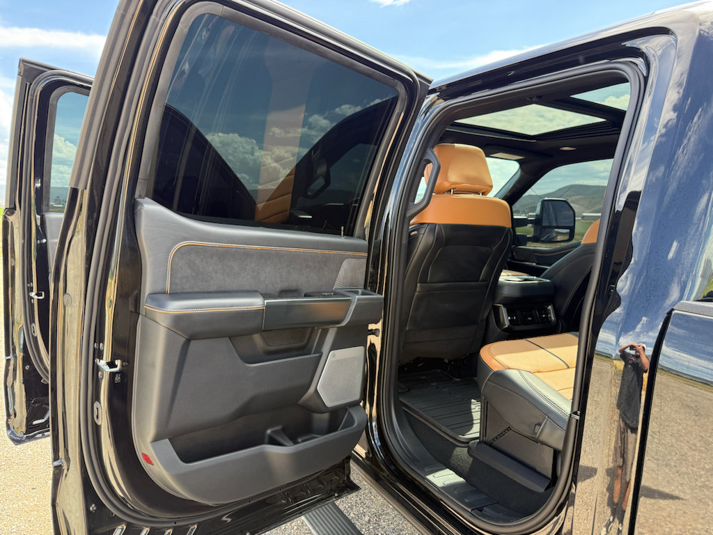Used 2024 Ford F350 Platinum AWD/4WD image 27