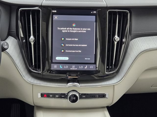 Certified 2024 Volvo XC60 B5 Ultimate AWD/4WD image 17