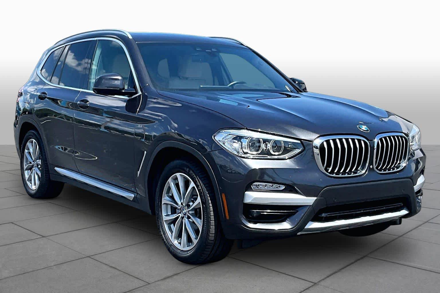 Used 2019 BMW X3 sDrive30i w/ Premium Package image 2