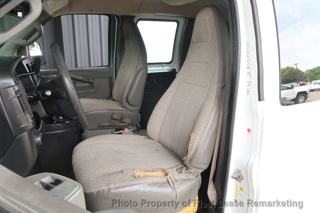 Used 2018 Chevrolet Express 3500 LT w/ LT Preferred Equipment Group RWD image 11