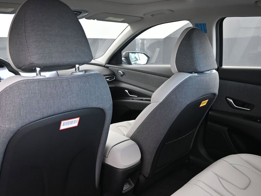 New 2026 Hyundai Elantra Limited image 20