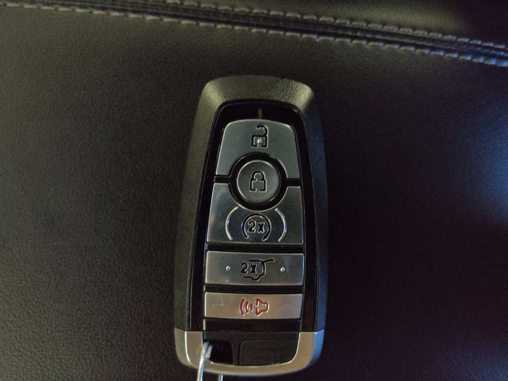 Used 2023 Ford Explorer XLT w/ Equipment Group 202A AWD/4WD image 32