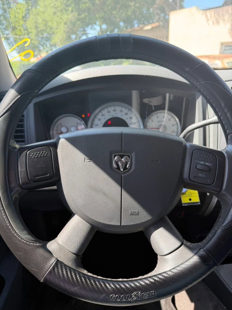 Used 2006 Dodge Dakota Laramie AWD/4WD image 22