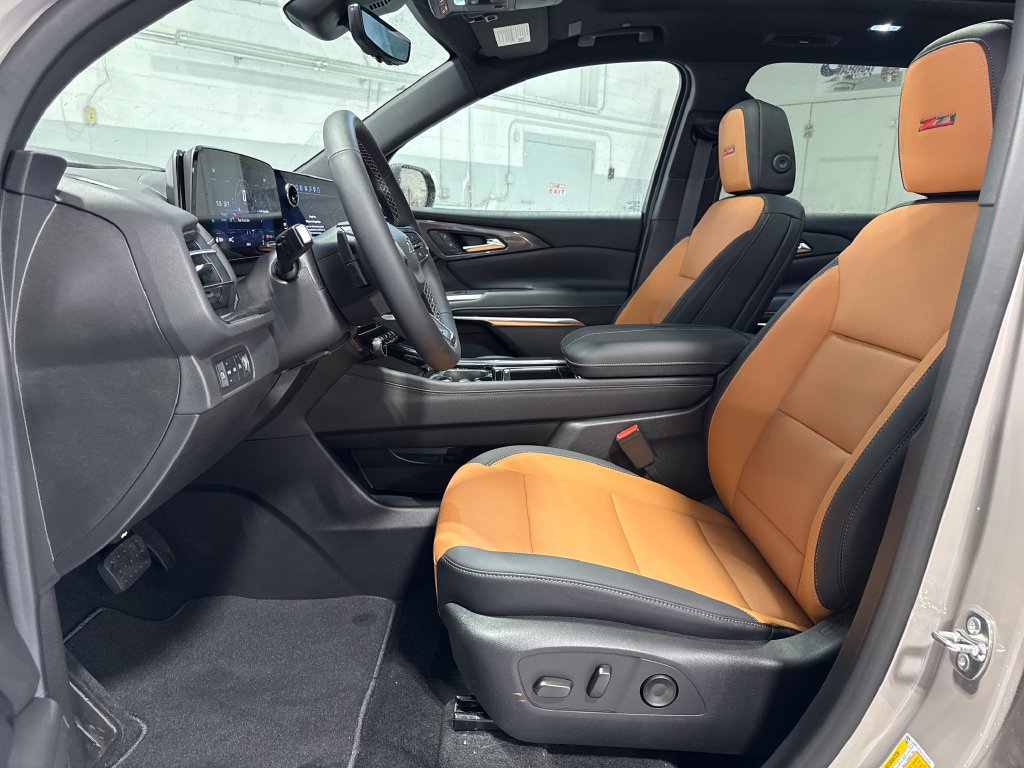 New 2027 Chevrolet Traverse Z71 w/ Driver Confidence Package AWD/4WD image 25