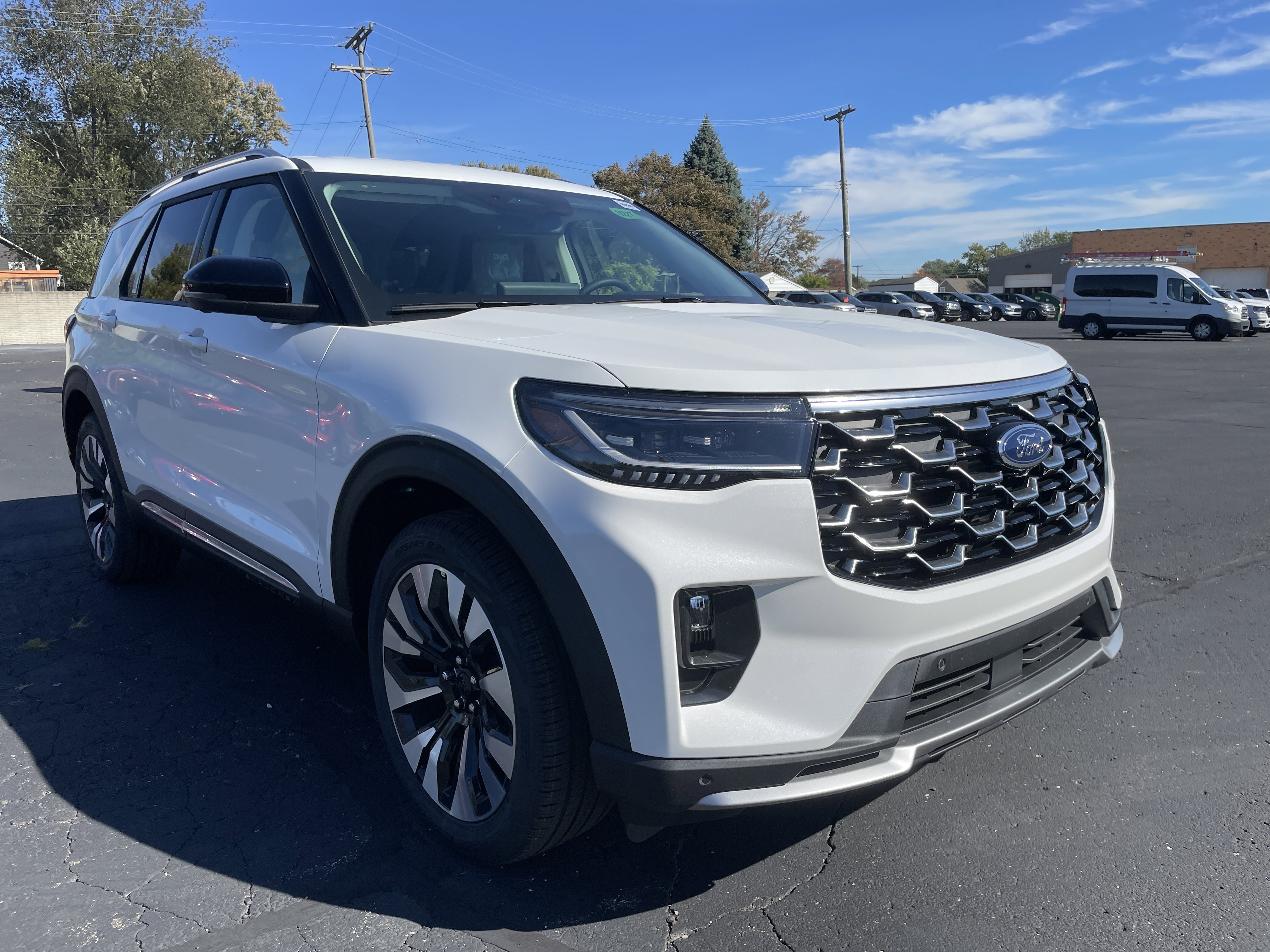 New 2026 Ford Explorer Platinum image 2