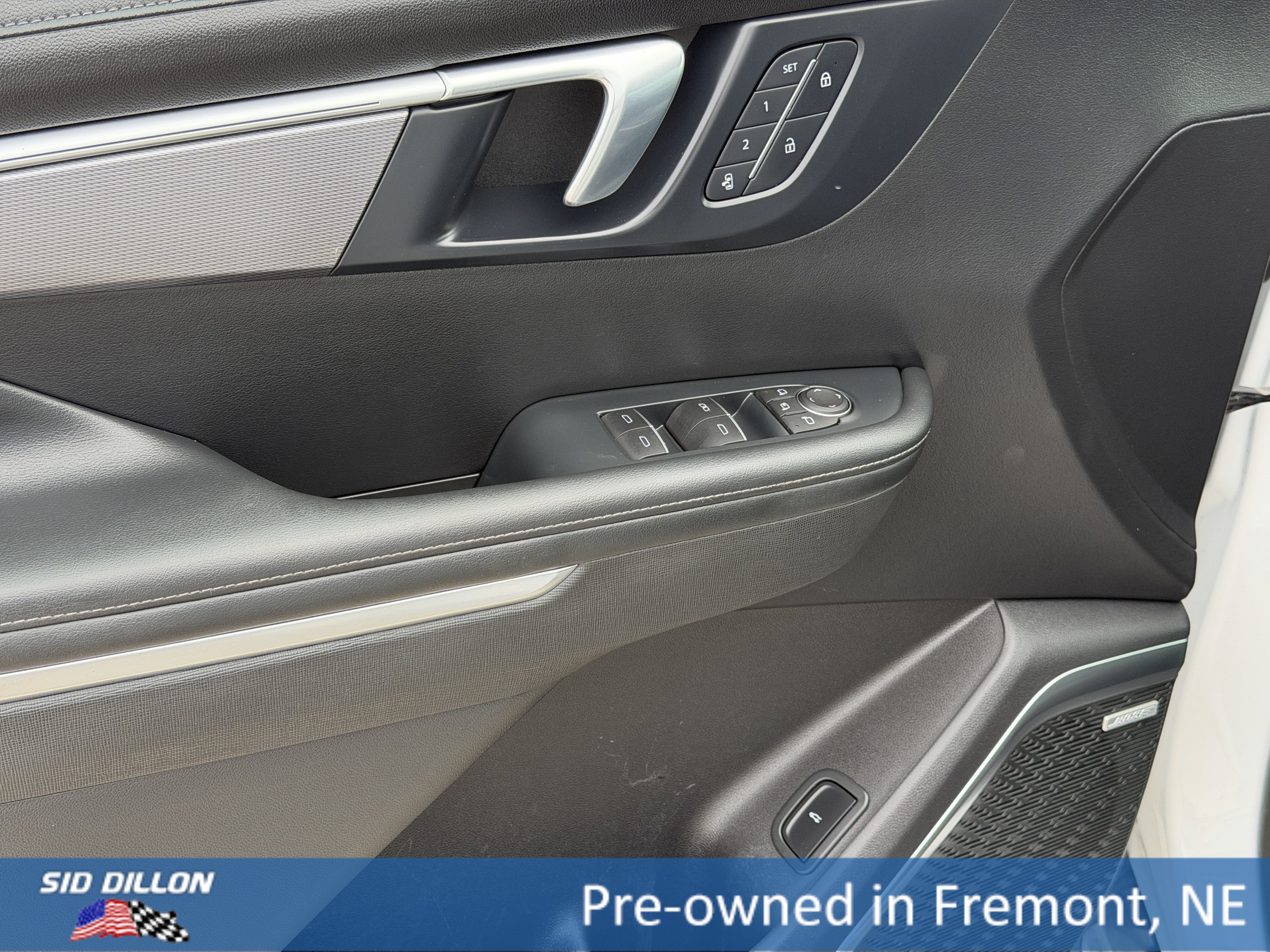 Used 2025 Buick Enclave Sport Touring w/ Power Package AWD/4WD image 15