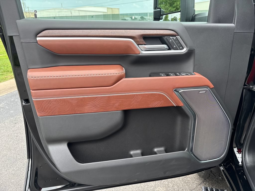 New 2026 GMC Sierra 2500 4x4 Crew Cab Denali Ultimate image 12