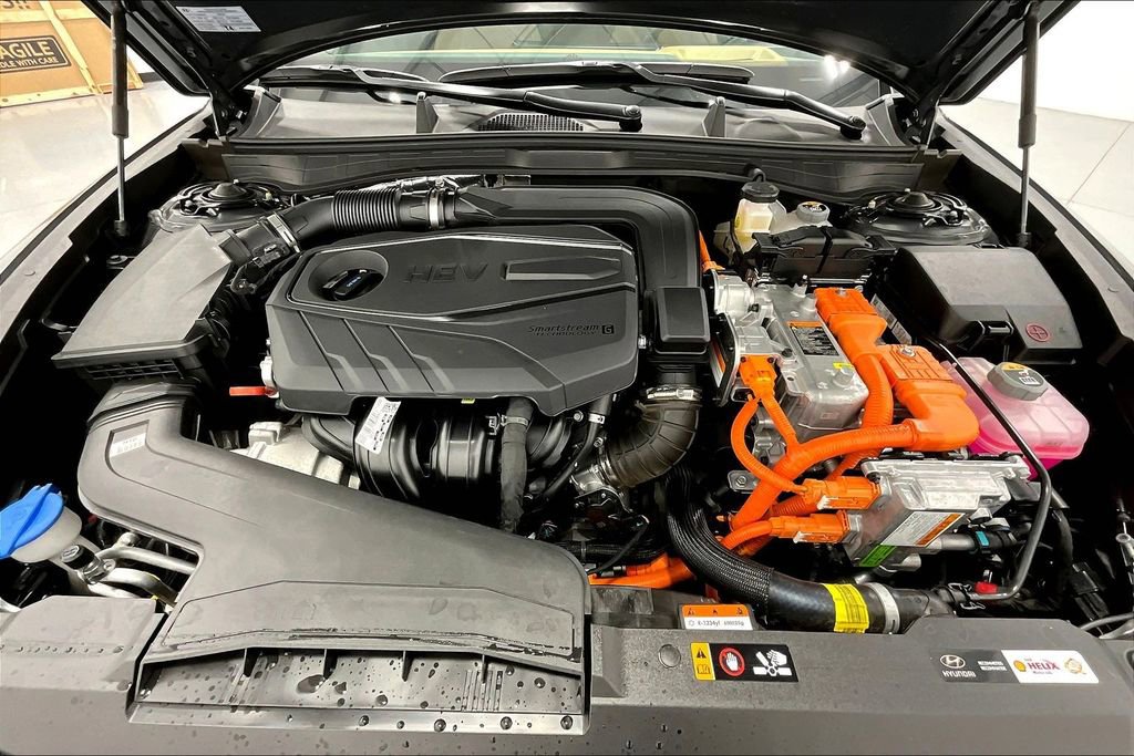Certified 2025 Hyundai Sonata Limited image 12