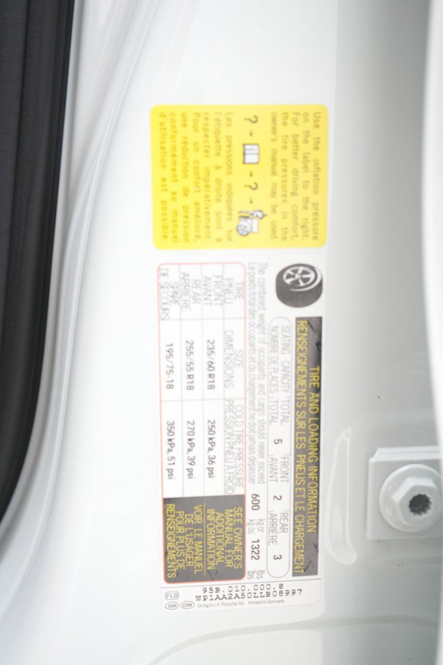 Used 2020 Porsche Macan image 33