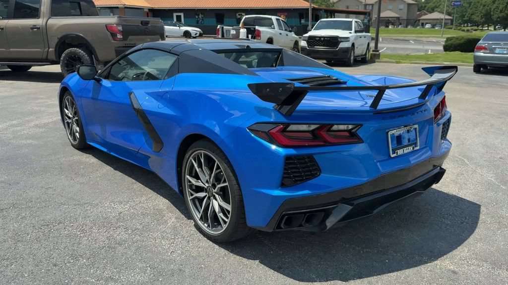 Used 2025 Chevrolet Corvette Stingray Preferred Conv w/ Battery Protection Package RWD image 5