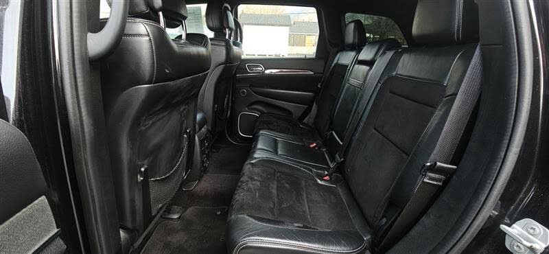 Used 2016 Jeep Grand Cherokee SRT image 17