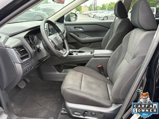 Used 2025 Nissan Rogue SV FWD image 11