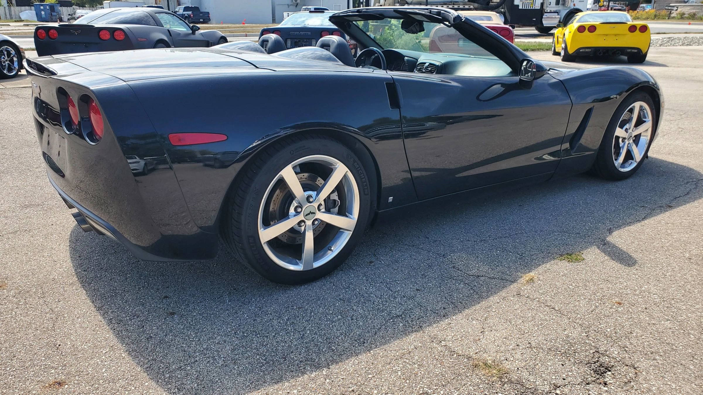 Used 2008 Chevrolet Corvette Convertible w/ Preferred Equipment Group image 5