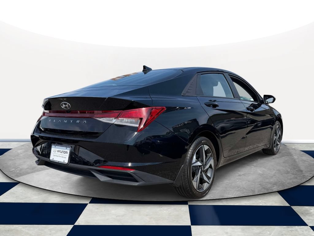 Certified 2023 Hyundai Elantra SEL w/ Convenience Package FWD image 5