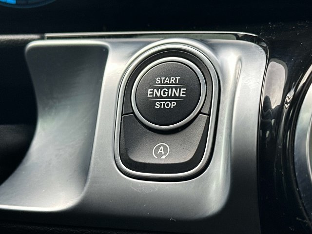 Used 2022 Mercedes-Benz GLB 250 4MATIC image 27