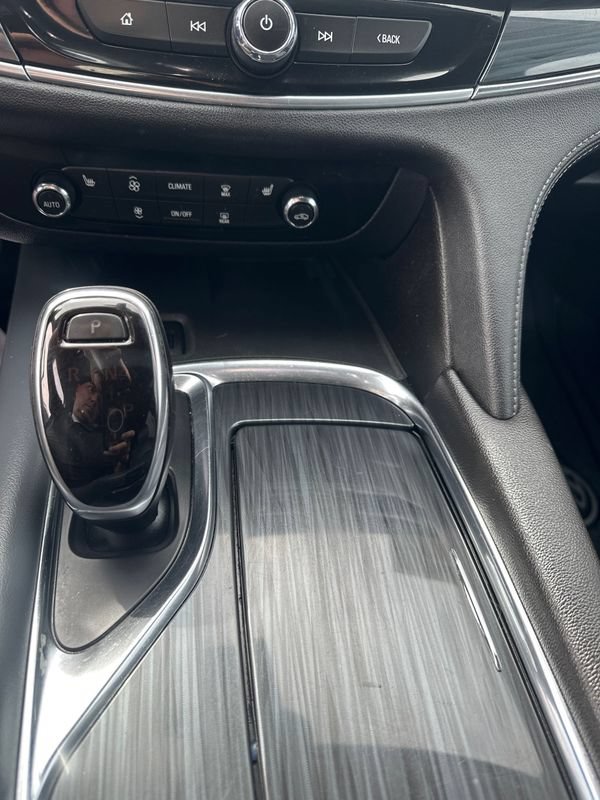 Used 2018 Buick Enclave Essence w/ Trailering Package FWD image 35