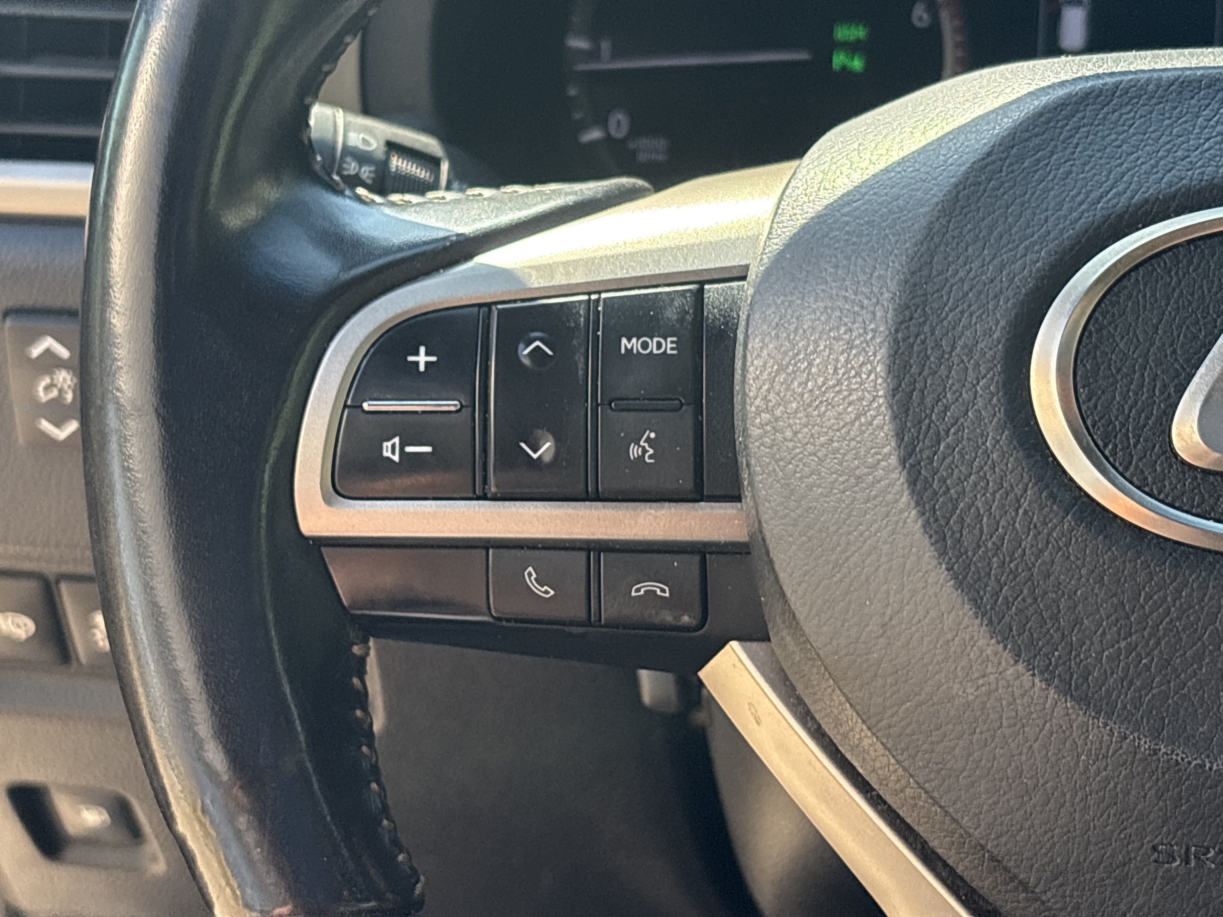 Used 2020 Lexus GX 460 Premium w/ Premium Package AWD/4WD image 19