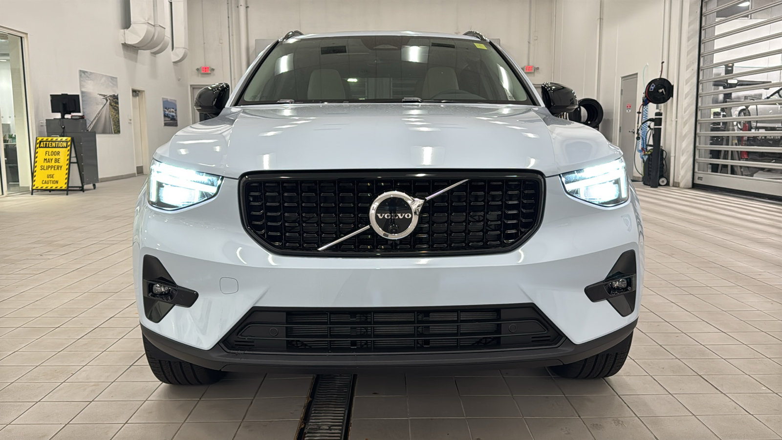 New 2026 Volvo XC40 B5 Ultra w/ Climate Package AWD/4WD image 10