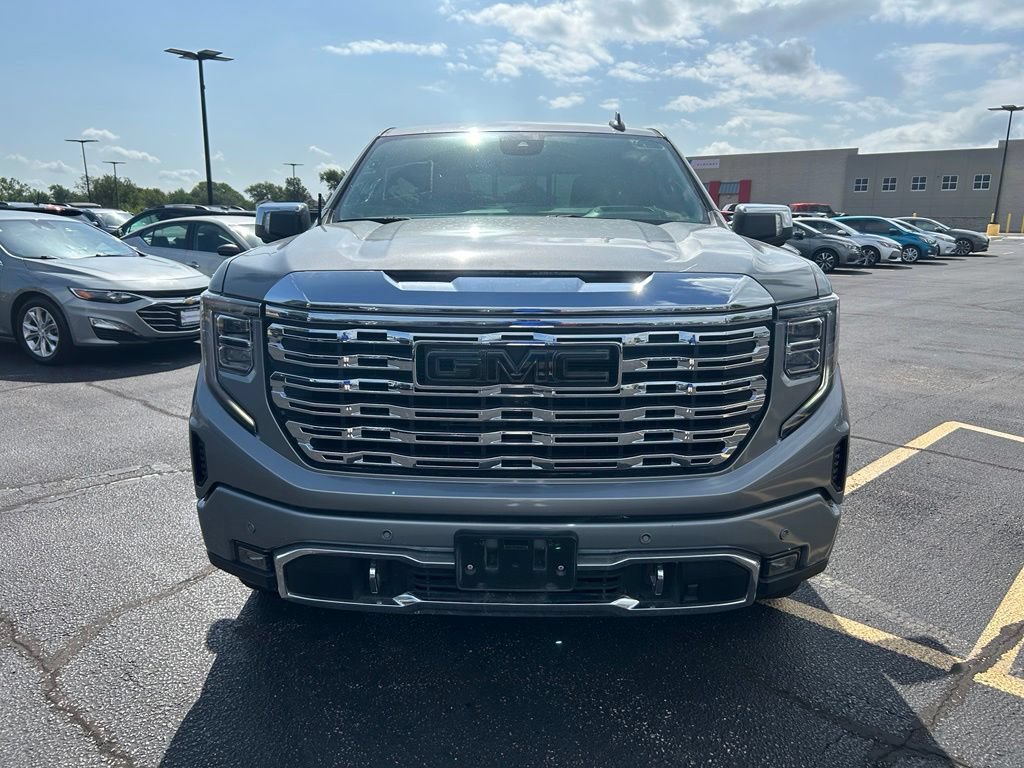 Used 2024 GMC Sierra 1500 Denali AWD/4WD image 4