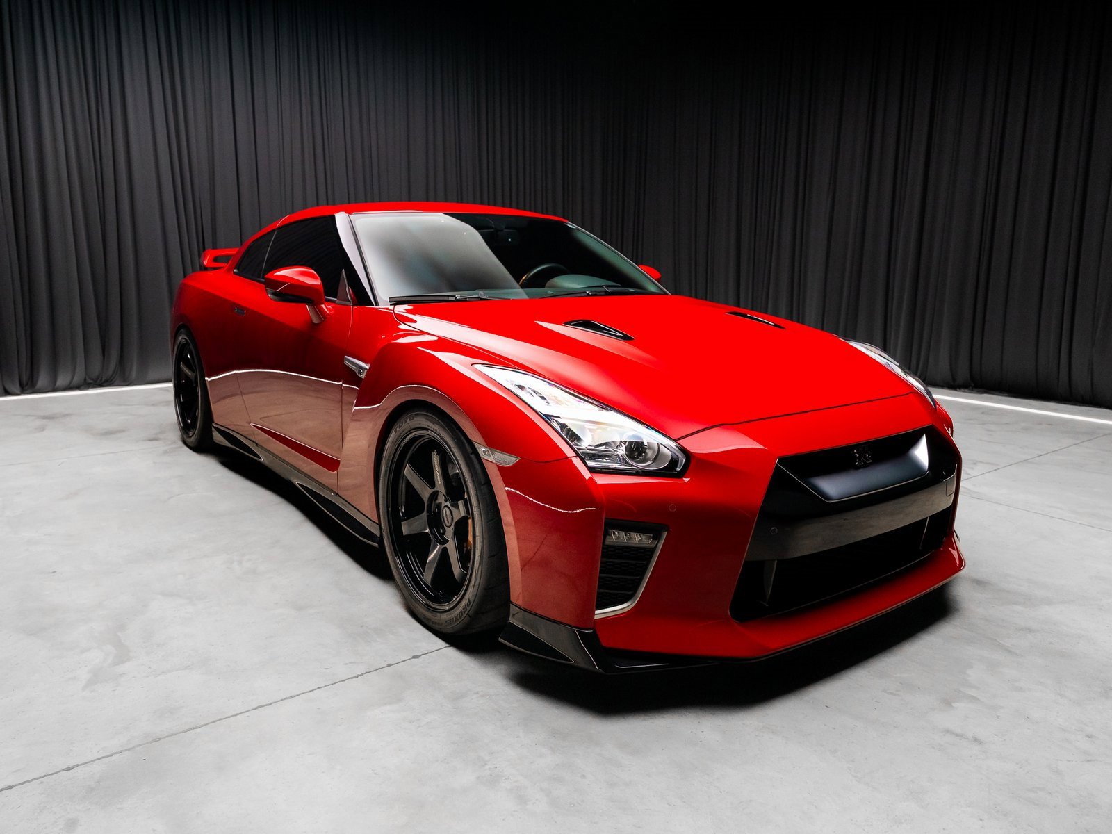 Used 2023 Nissan GT-R Premium w/ Floor Mat Package image 7