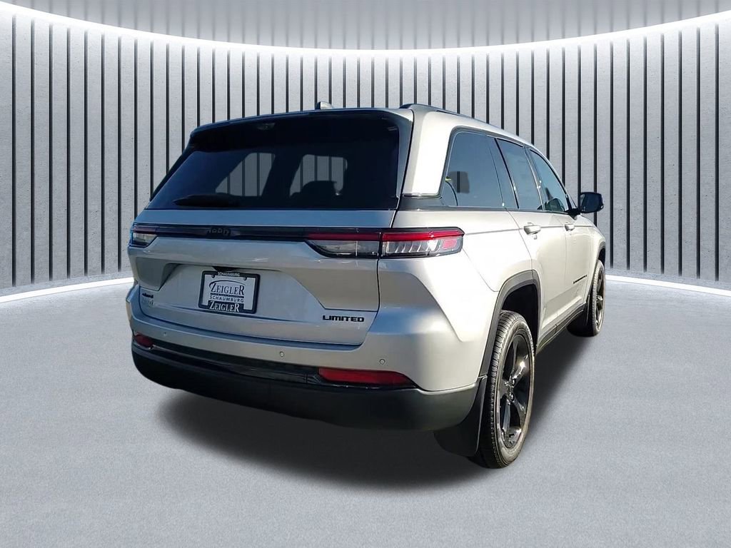 New 2025 Jeep Grand Cherokee Limited w/ Luxury Tech Group II image 3