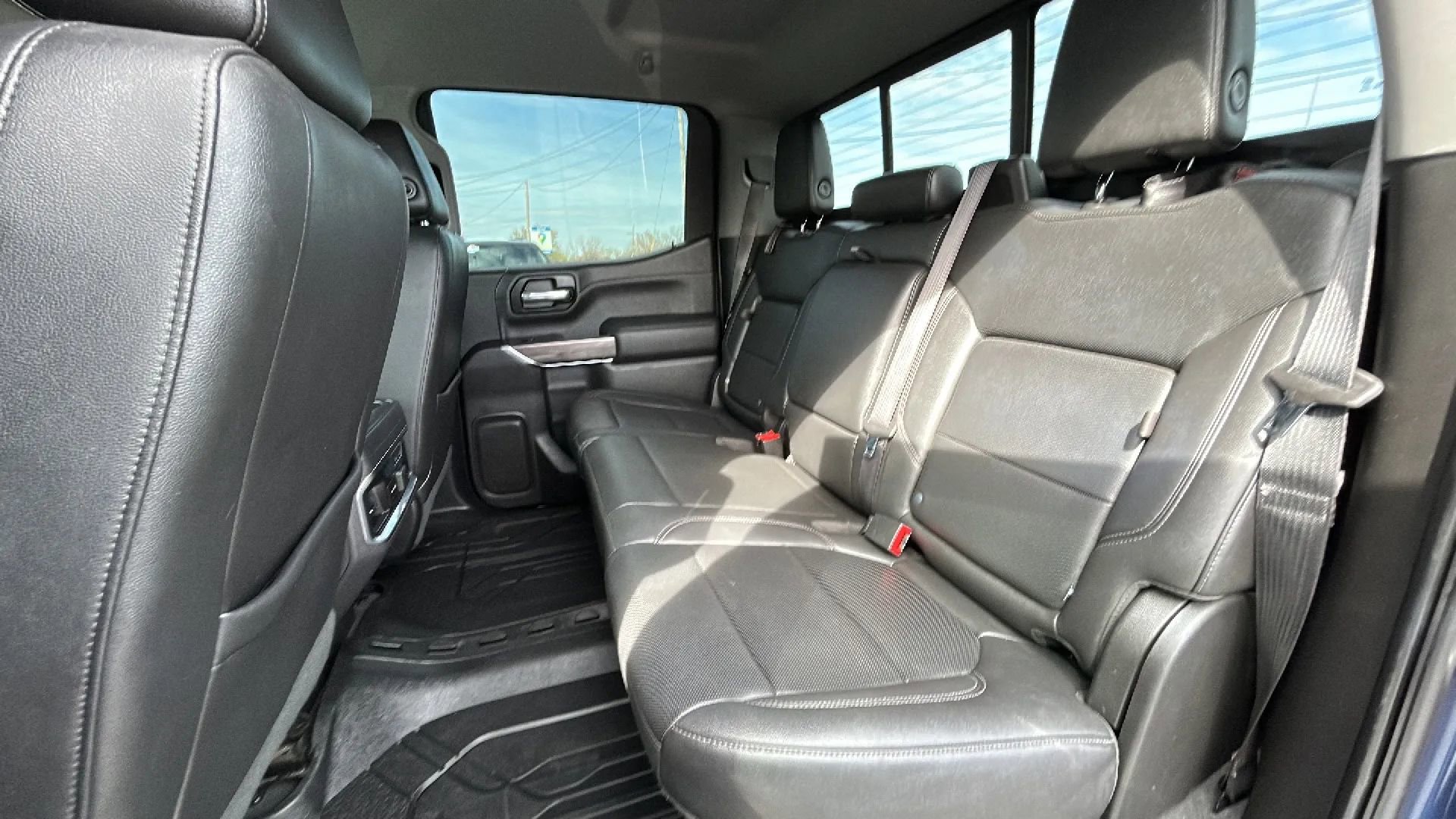 Used 2019 Chevrolet Silverado 1500 LTZ w/ LTZ Texas Edition image 30
