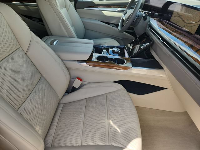 Used 2025 Cadillac Escalade ESV Sport Platinum AWD/4WD image 22