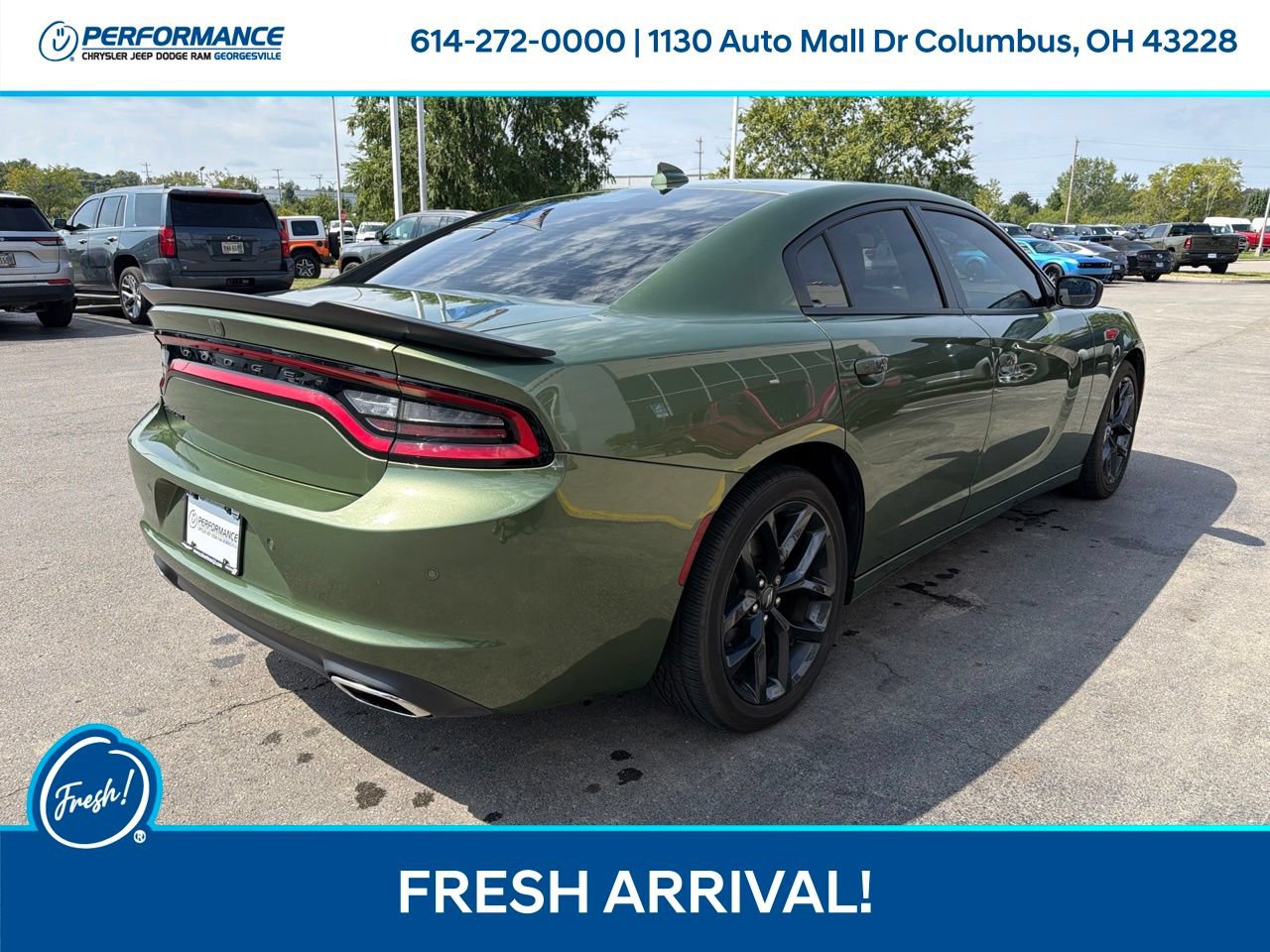 Used 2022 Dodge Charger SXT w/ Plus Group RWD image 8