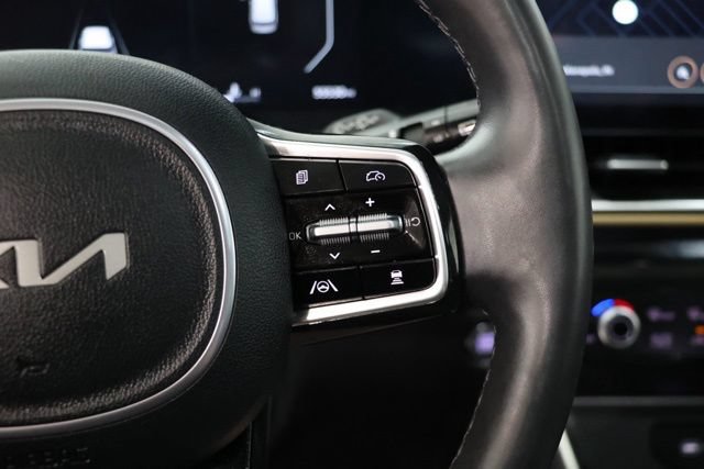 Used 2025 Kia Carnival SX Prestige FWD image 22