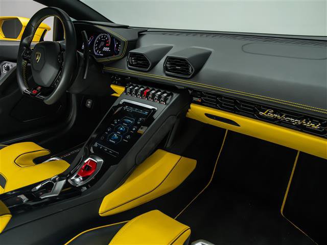 Used 2020 Lamborghini Huracan EVO image 15