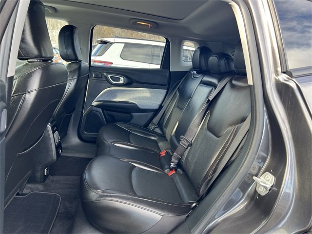 Used 2022 Jeep Compass Latitude w/ Sun and Sound Group image 17