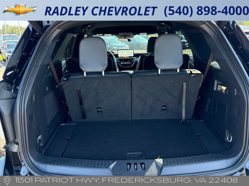 Used 2025 Ford Explorer ST-Line AWD/4WD image 15