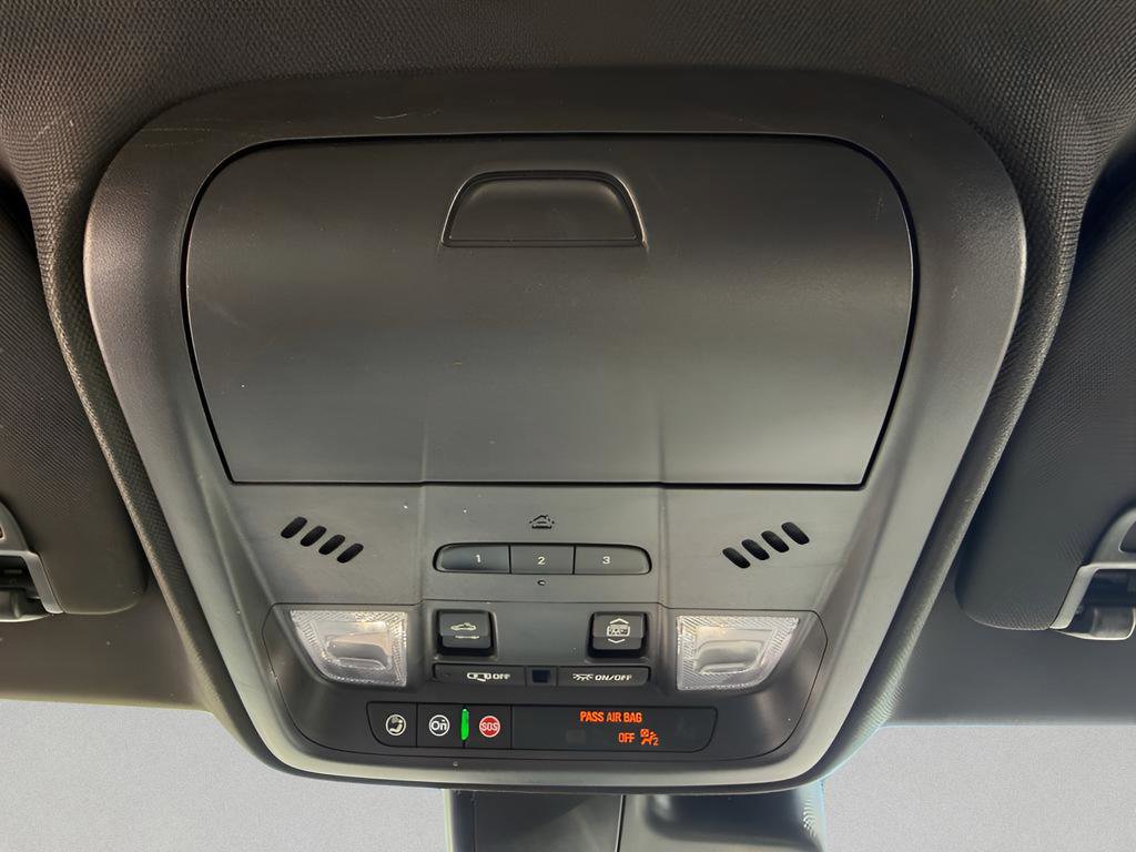 Used 2023 Cadillac XT4 Premium Luxury FWD image 31