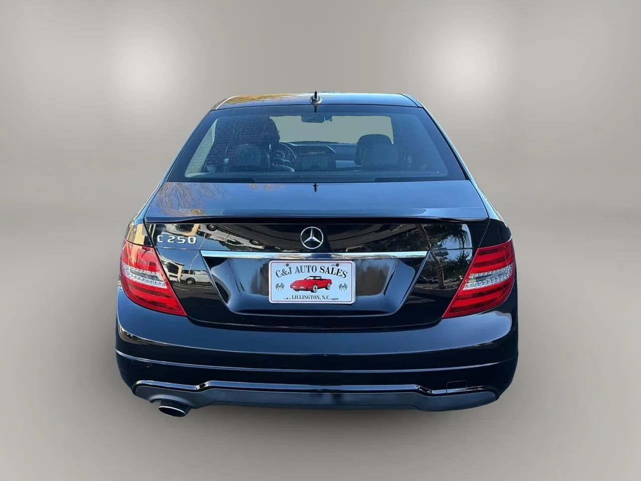Used 2013 Mercedes-Benz C 250 Sedan w/ Multimedia Pkg image 5