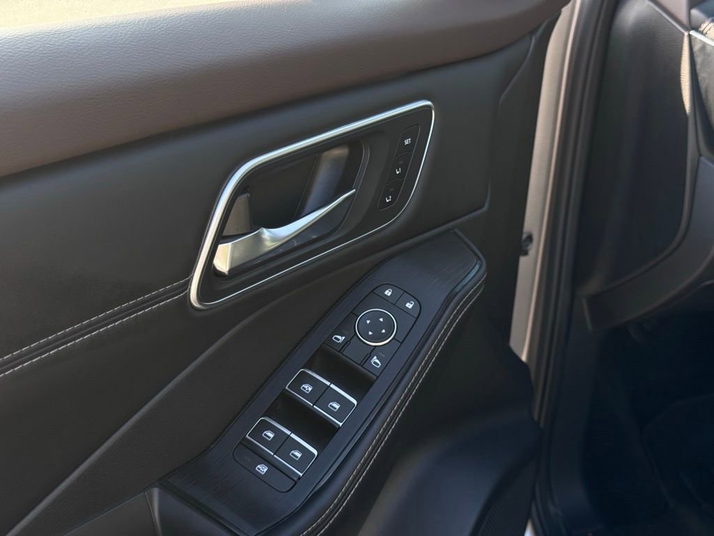 Certified 2023 Nissan Rogue Platinum w/ Platinum Premium Package image 13