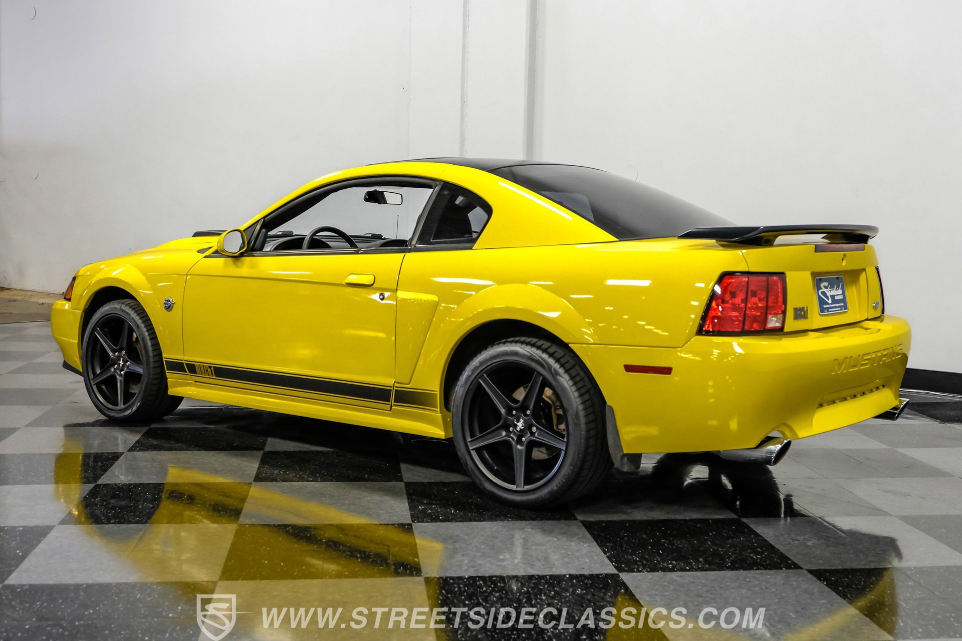 Used 2003 Ford Mustang Mach 1 RWD image 7