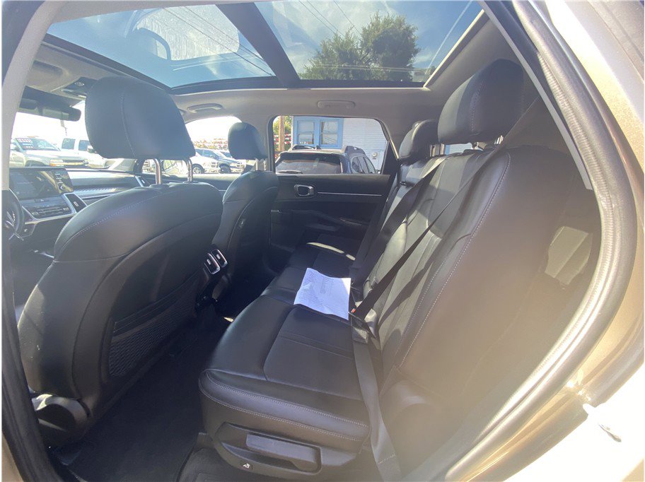 Used 2021 Kia Sorento S w/ Panoramic Sunroof Package image 12
