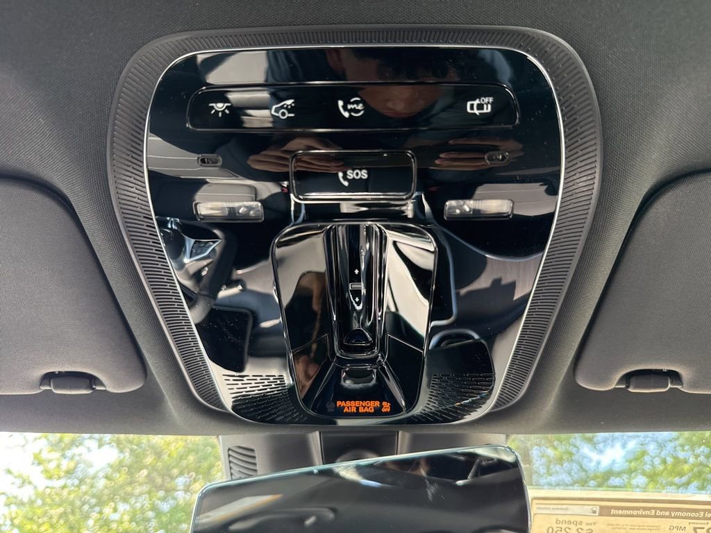 New 2025 Mercedes-Benz C 300 4MATIC Sedan image 23