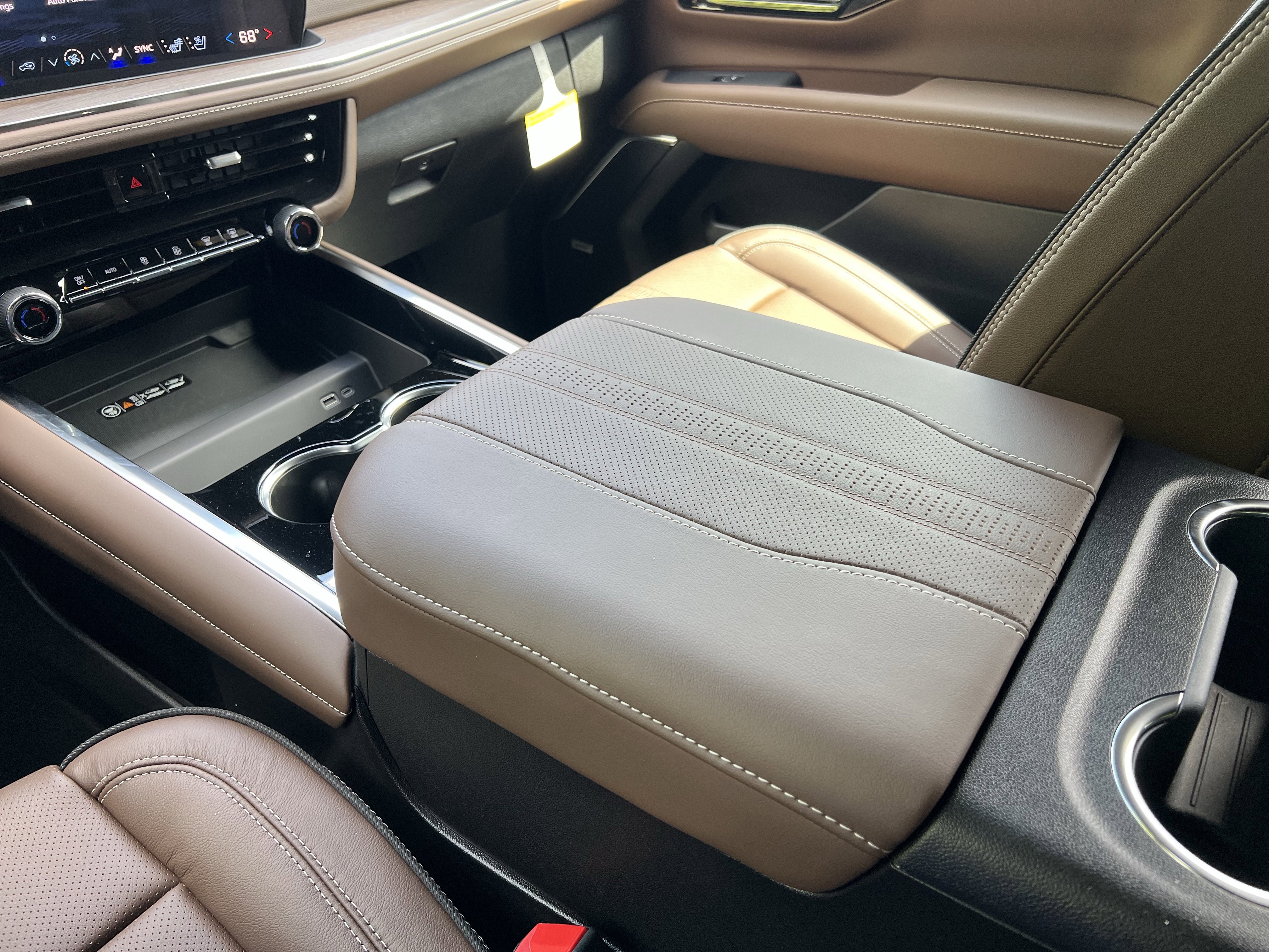 New 2026 Chevrolet Suburban High Country AWD/4WD image 29