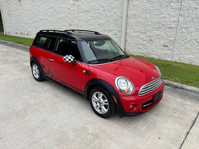 Used 2014 MINI Cooper Clubman FWD image 1