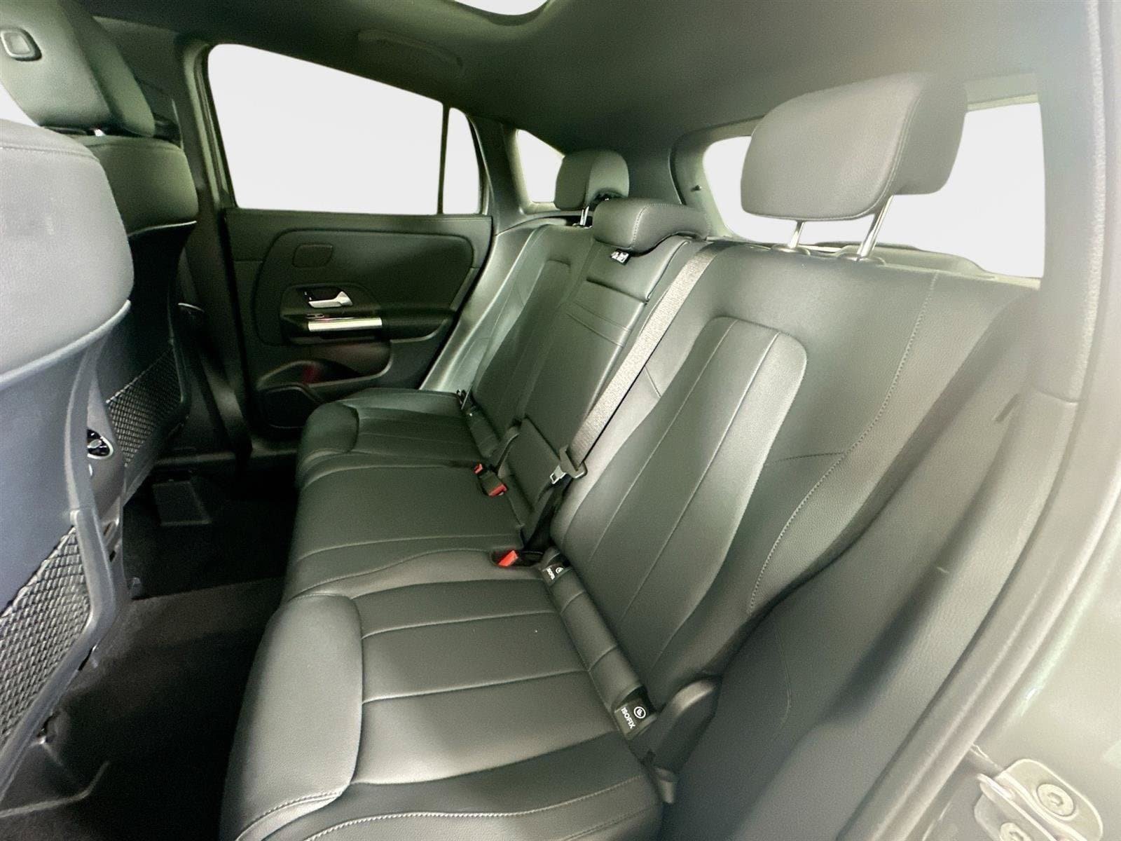 Certified 2026 Mercedes-Benz GLA 250 4MATIC image 31