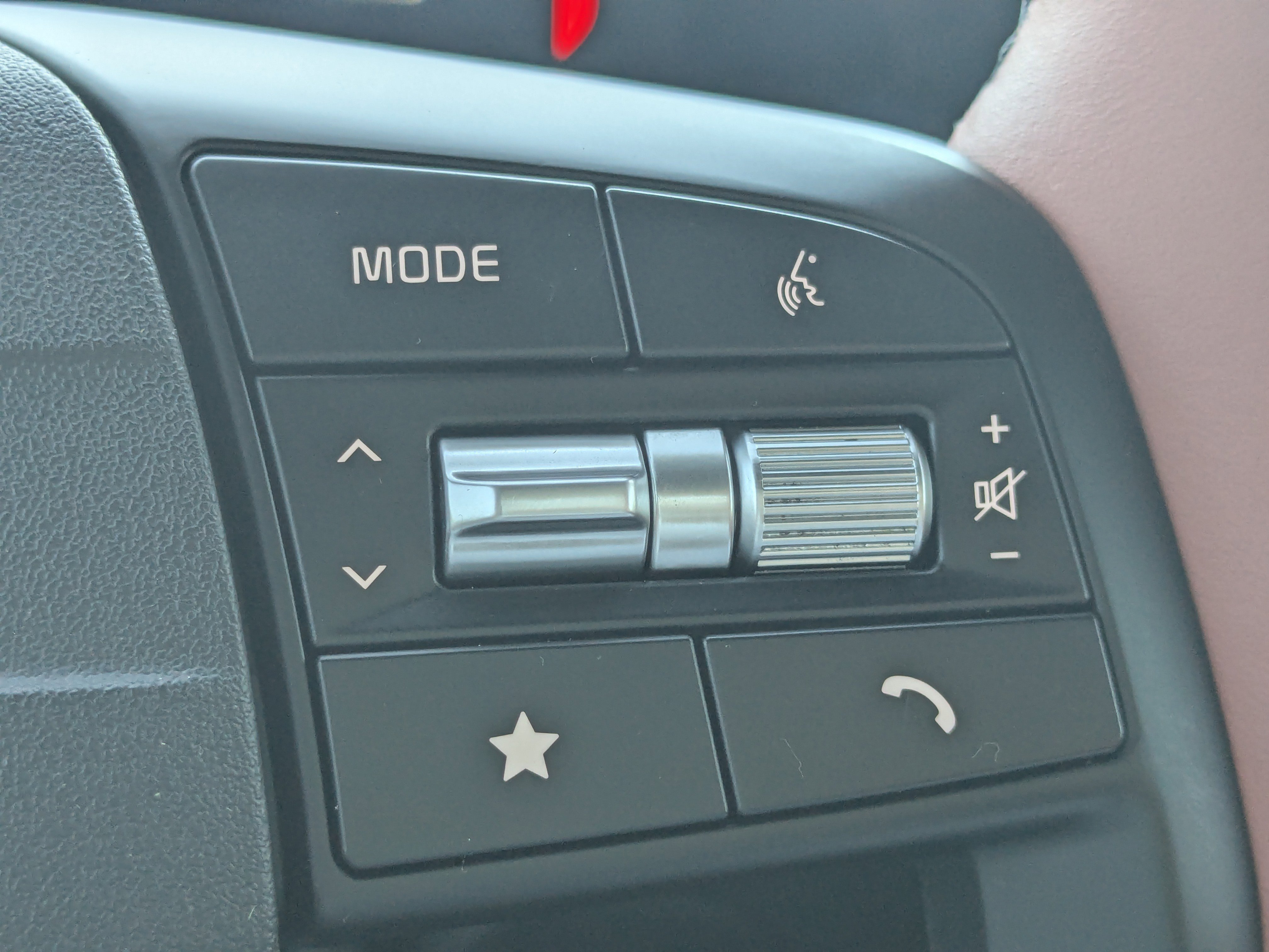 Certified 2026 Kia Sportage SX image 31