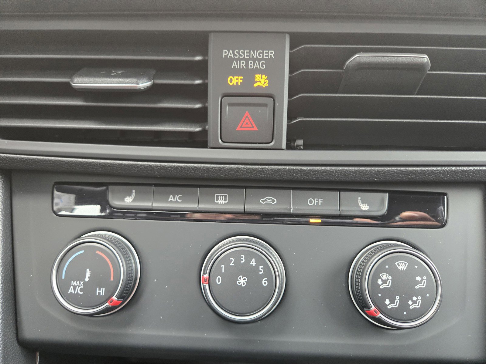 Used 2024 Volkswagen Jetta Sport image 16