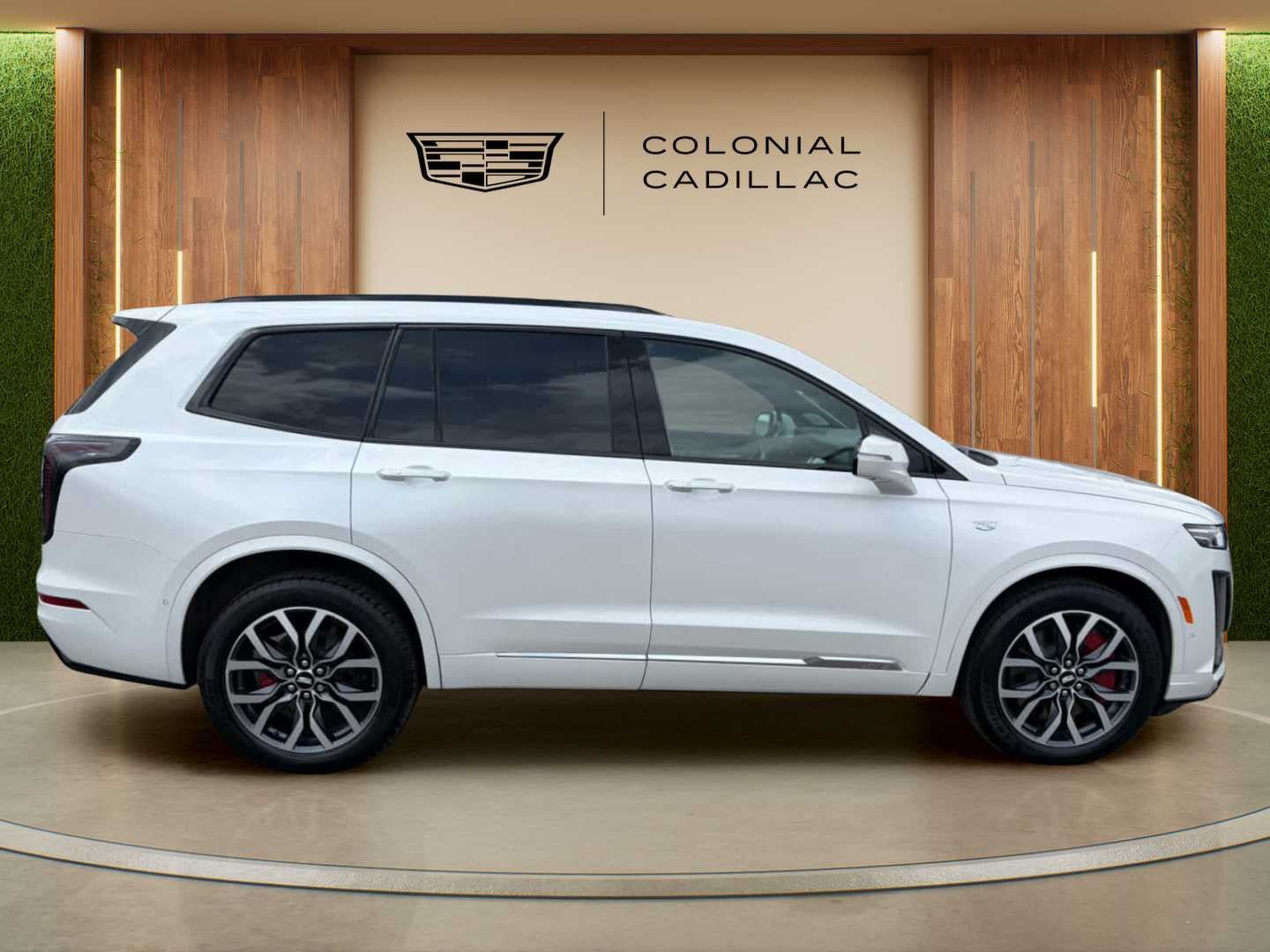 Certified 2025 Cadillac XT6 Sport w/ Platinum Package AWD/4WD image 9