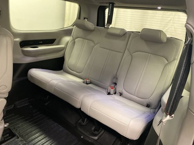 Used 2023 Jeep Wagoneer Series III w/ Premium Group I AWD/4WD image 24