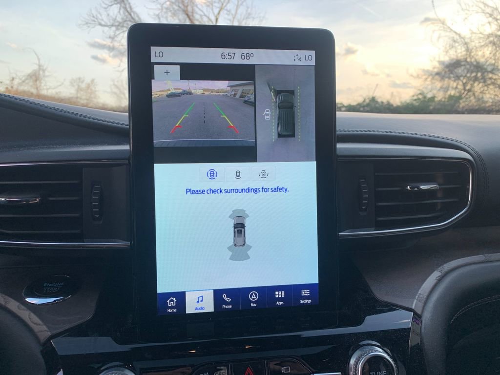 Used 2022 Ford Explorer Platinum w/ Equipment Group 601A image 25