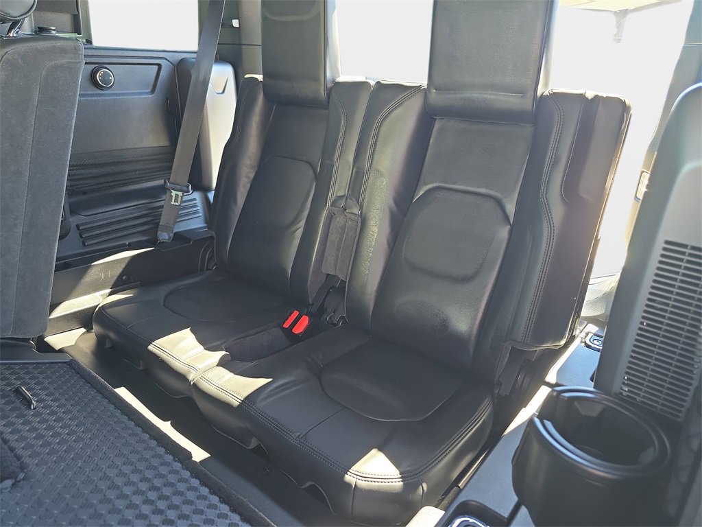 Certified 2021 Land Rover Defender 110 X-Dynamic HSE image 12