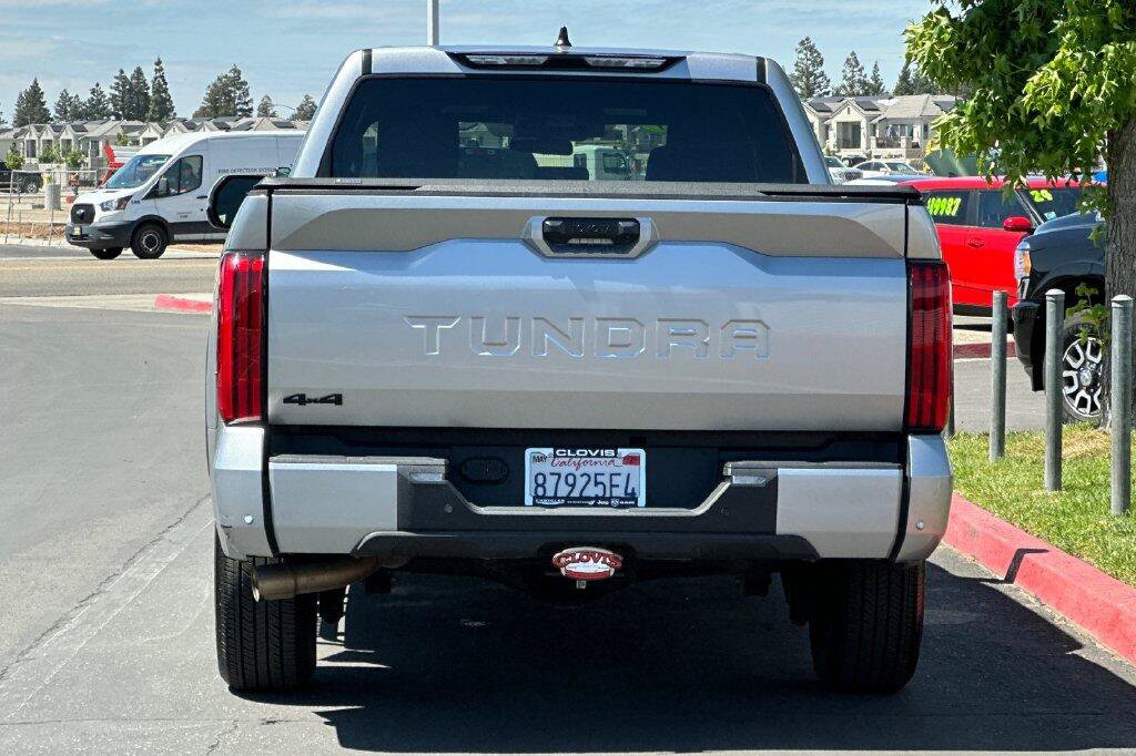 Used 2025 Toyota Tundra SR5 w/ SR5 Convenience Package AWD/4WD image 5