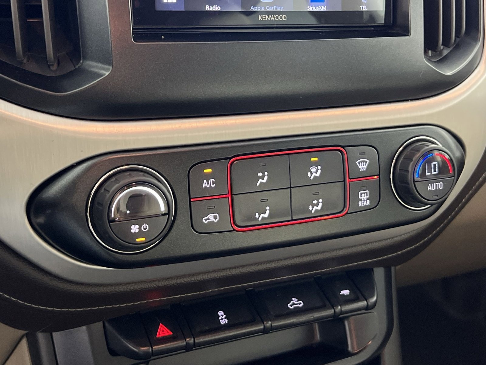 Used 2016 GMC Canyon SLE w/ SLE Convenience Package image 20